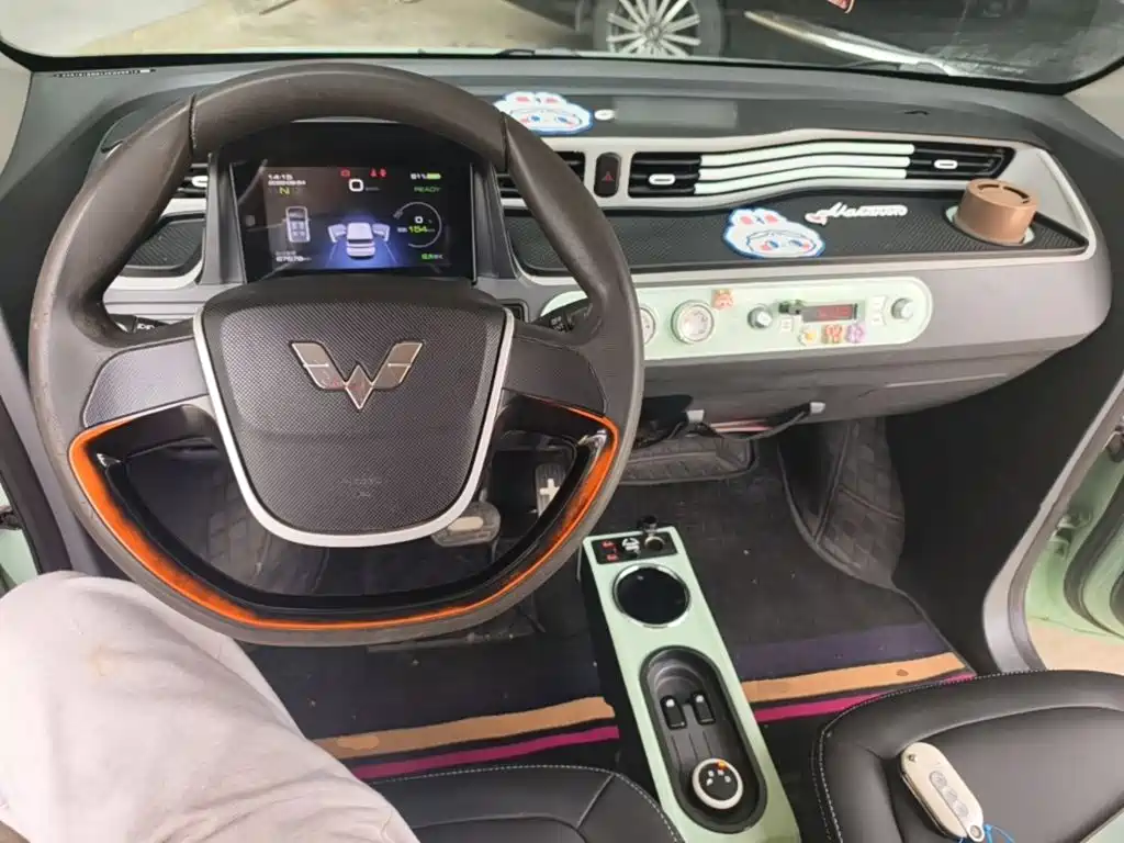 Wuling MINIEV — миниатюра 10