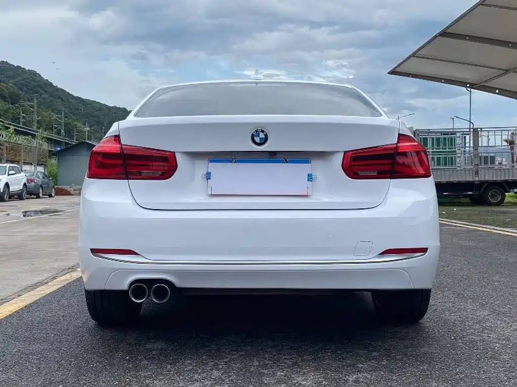 BMW 3 Series — миниатюра 8