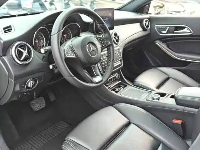 Mercedes-Benz CLA (Import) — миниатюра 6