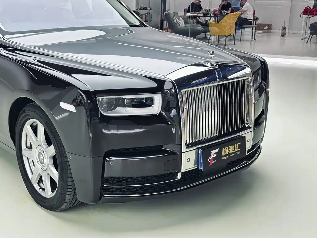 Rolls-Royce Phantom — миниатюра 2