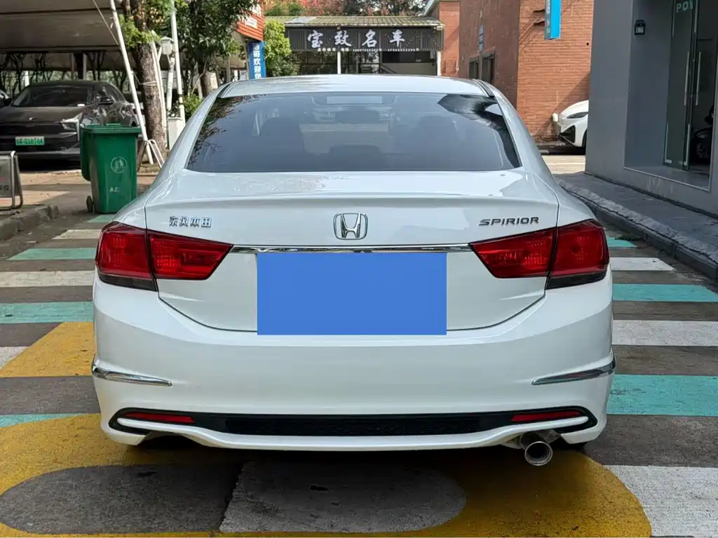 Honda Spirior — миниатюра 8