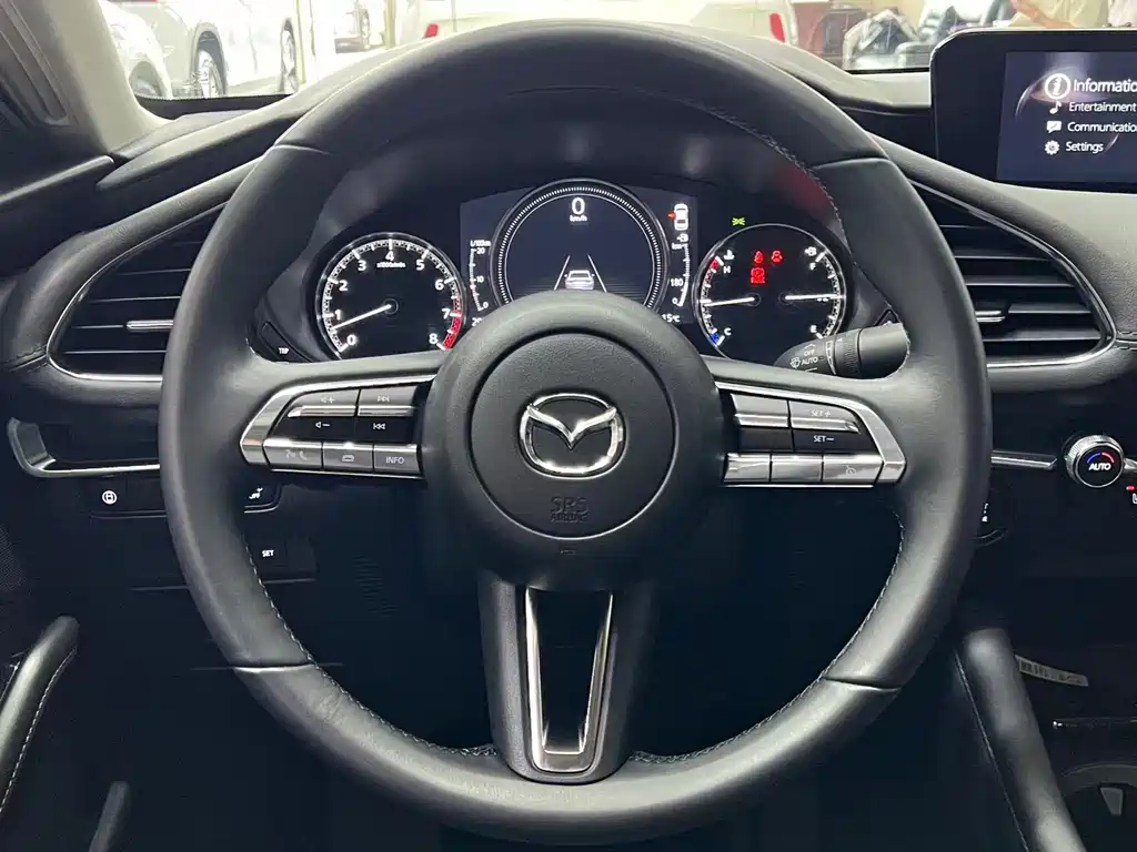 Mazda 3 Axela — миниатюра 10
