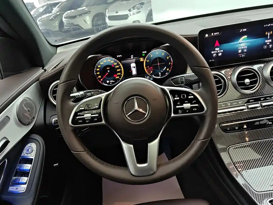 Mercedes-Benz GLC — миниатюра 15