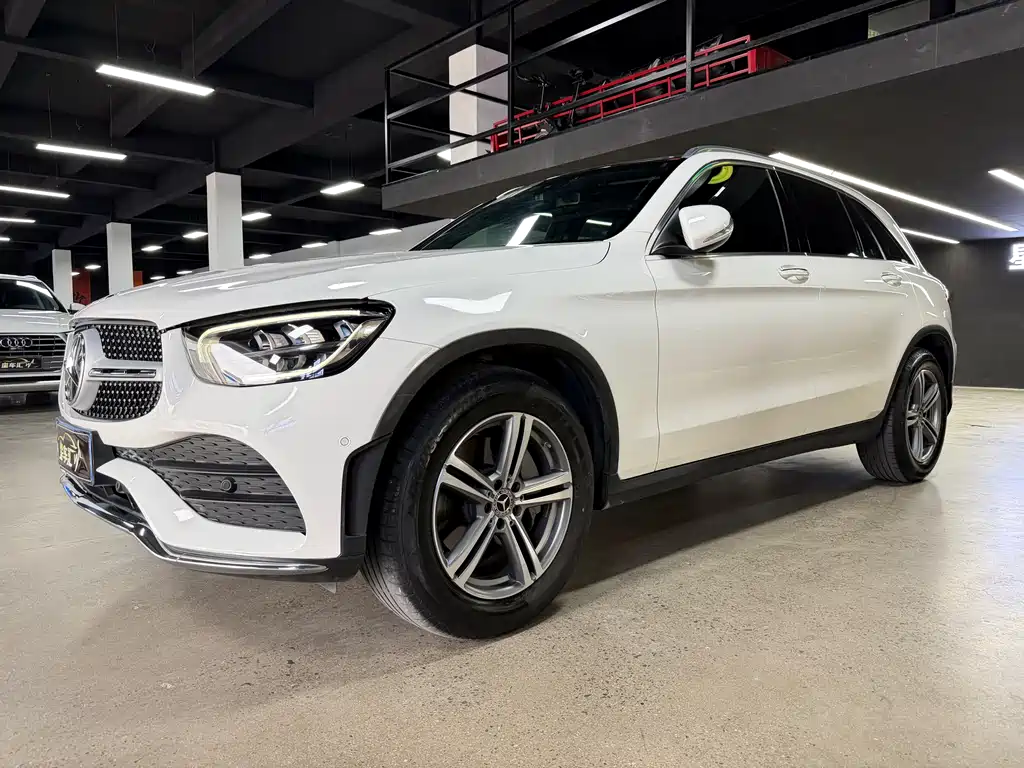 Mercedes-Benz GLC 2020 GLC 260 L 4MATIC Luxury Type