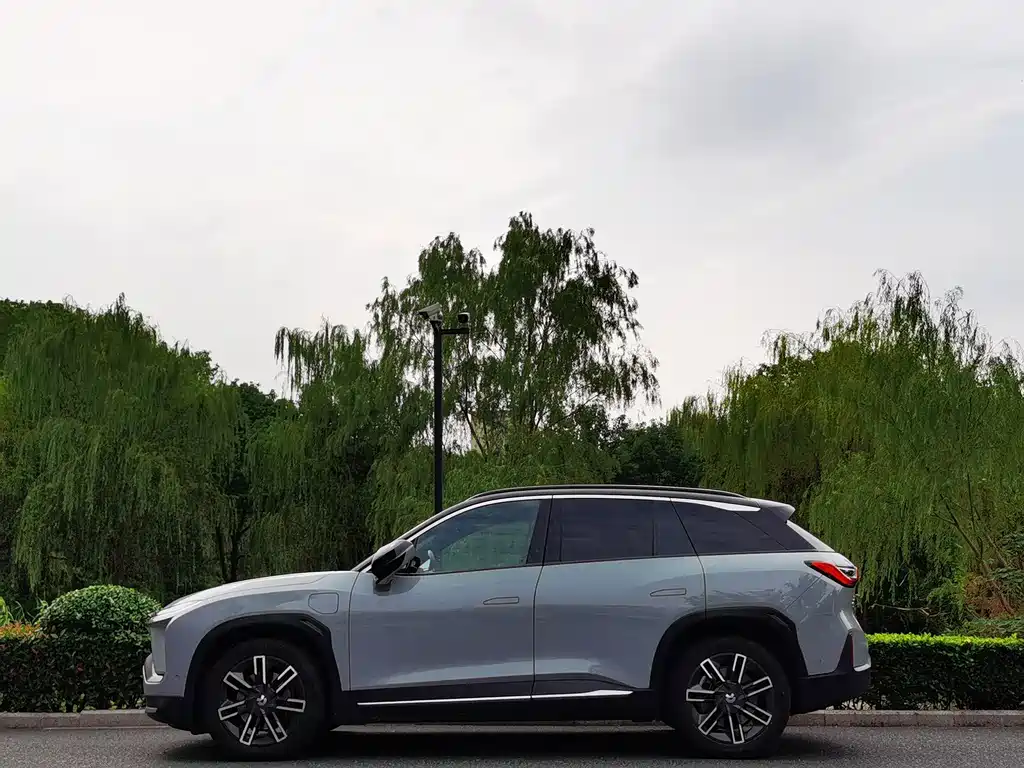 NIO ES6 — миниатюра 7