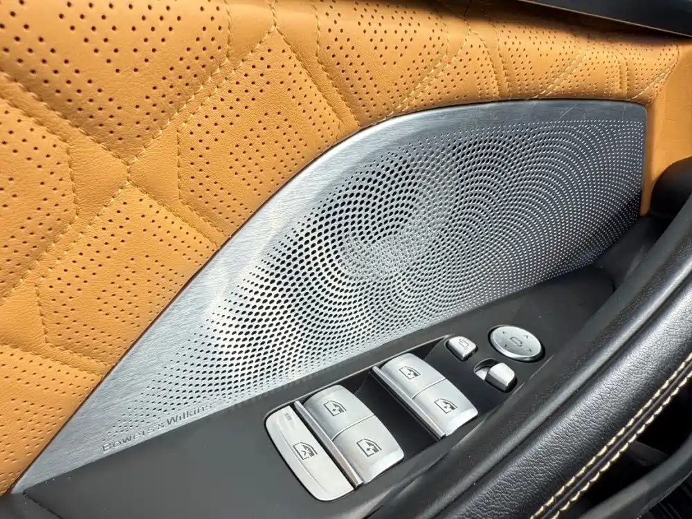 BMW M8 — миниатюра 5