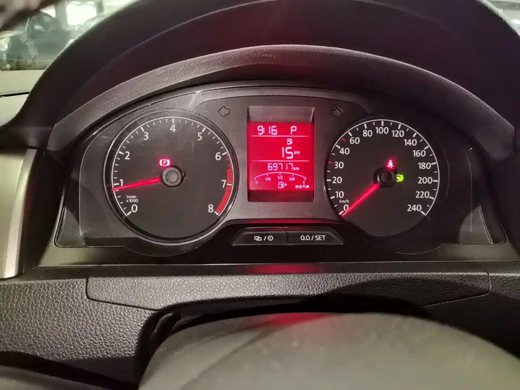 Volkswagen Santana — миниатюра 12