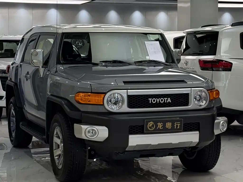 Toyota FJ Cruiser FJ 2023 4.0L