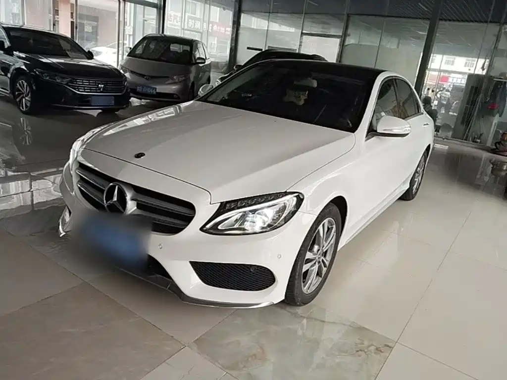Mercedes-Benz C-Class — миниатюра 2