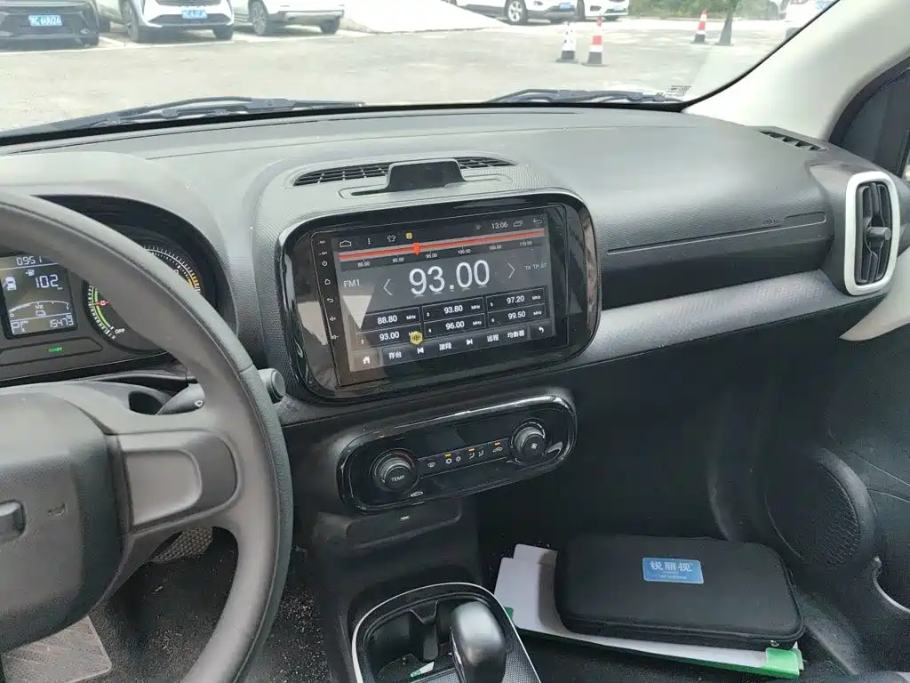 Roewe Clever 2022 311km