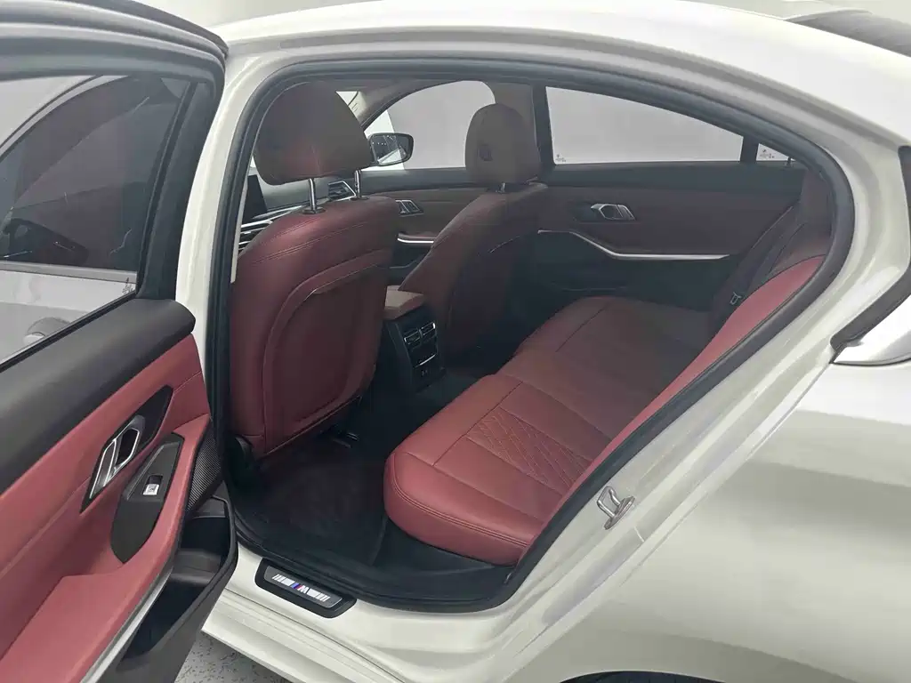 BMW 3 Series — миниатюра 12