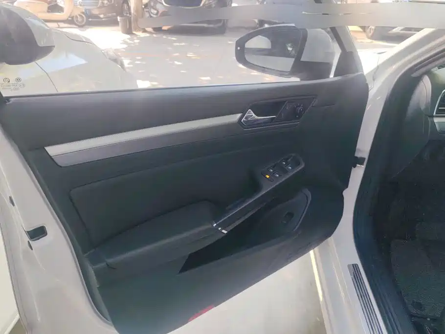 Volkswagen Lamando — миниатюра 7