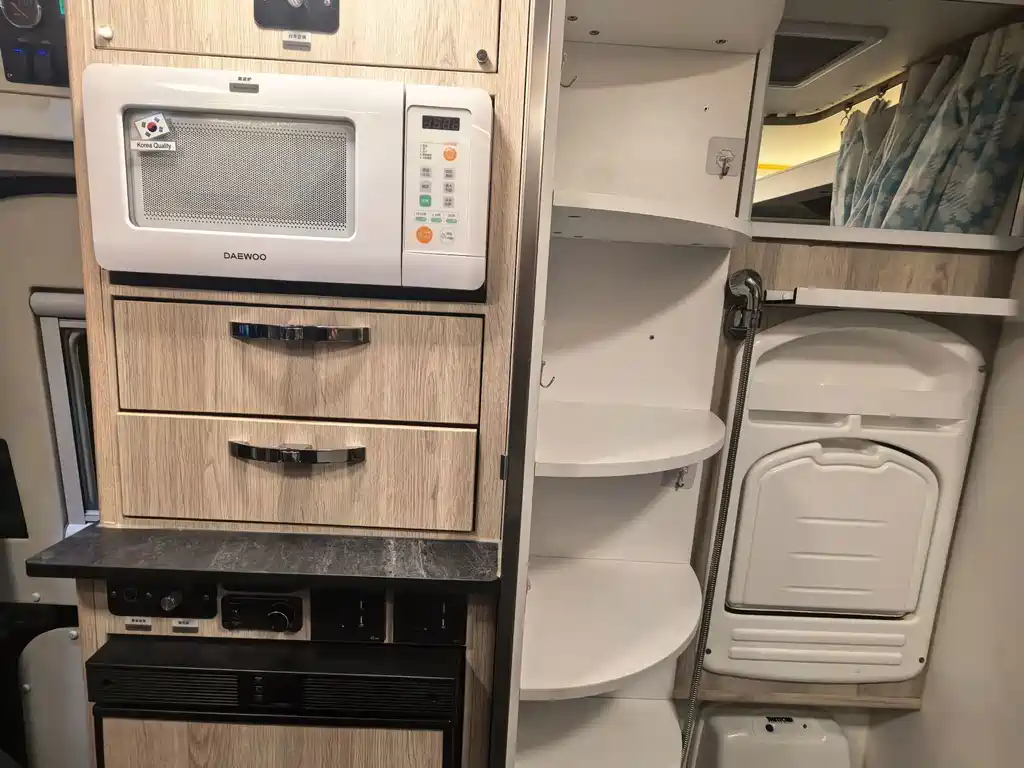 MAXUS V90 RV — миниатюра 8