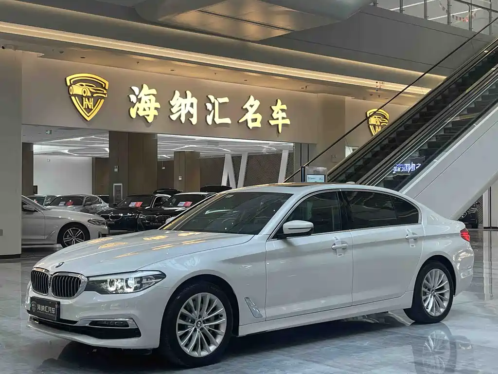 BMW 5 Series 2019