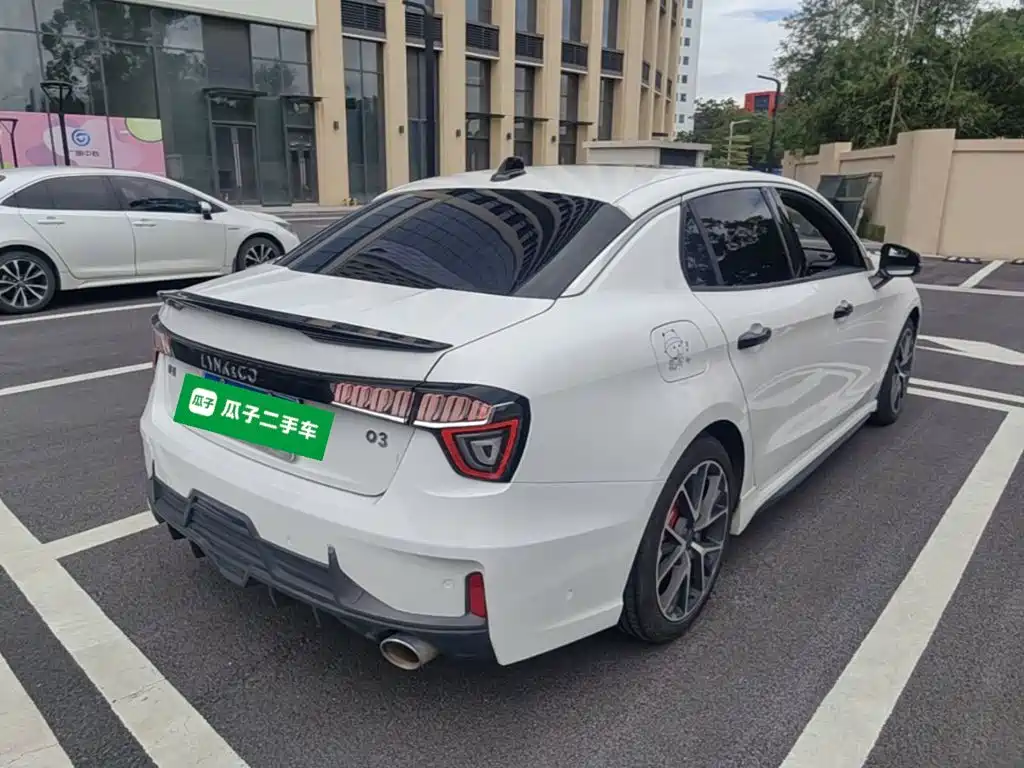 Lynk & Co 03 — миниатюра 7
