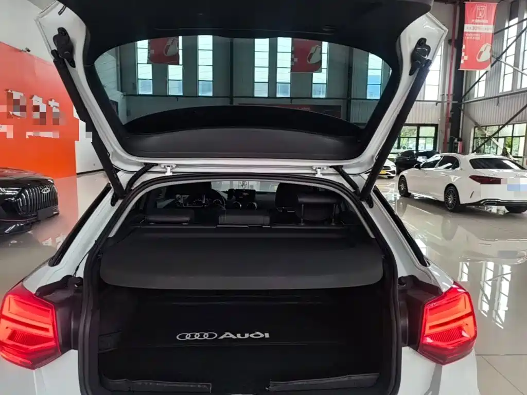 Audi Q2L — миниатюра 19