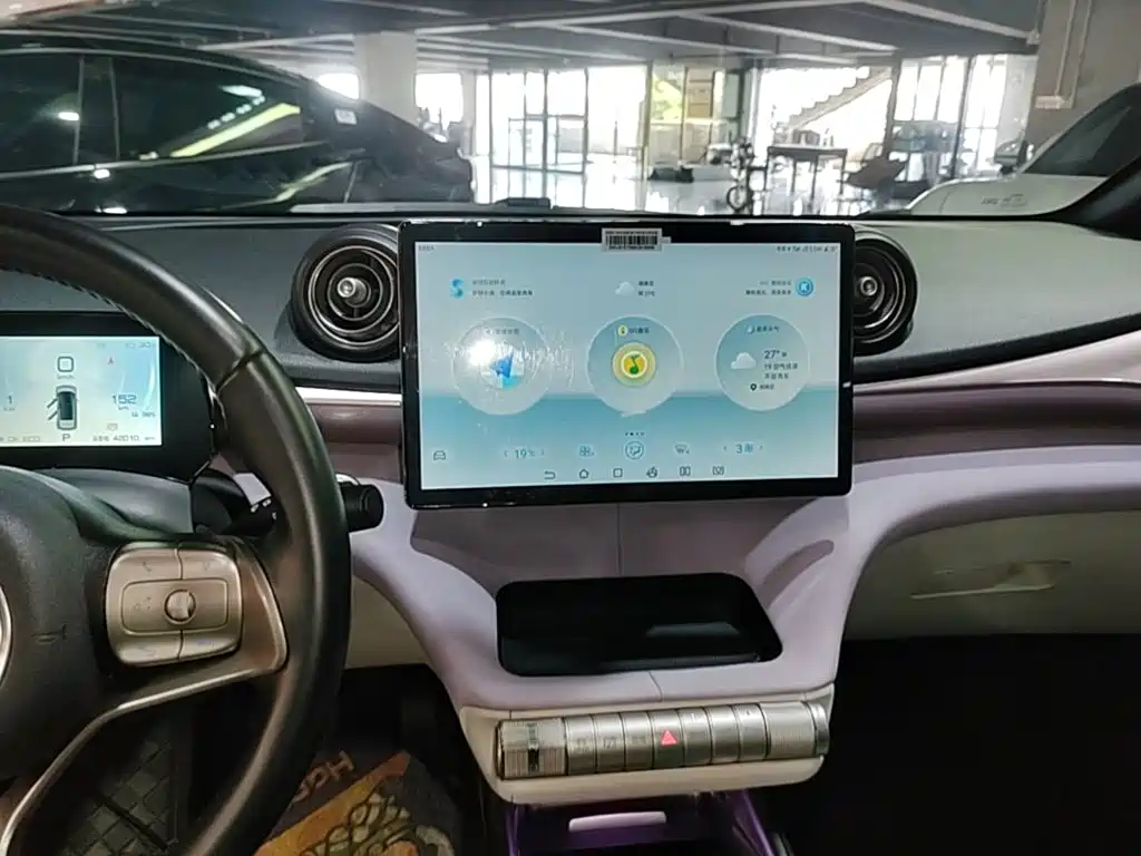 BYD Dolphin — миниатюра 13
