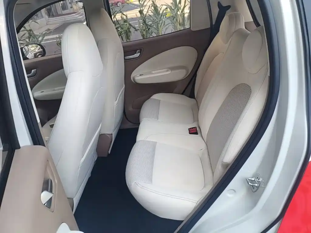 Wuling MINIEV — миниатюра 17