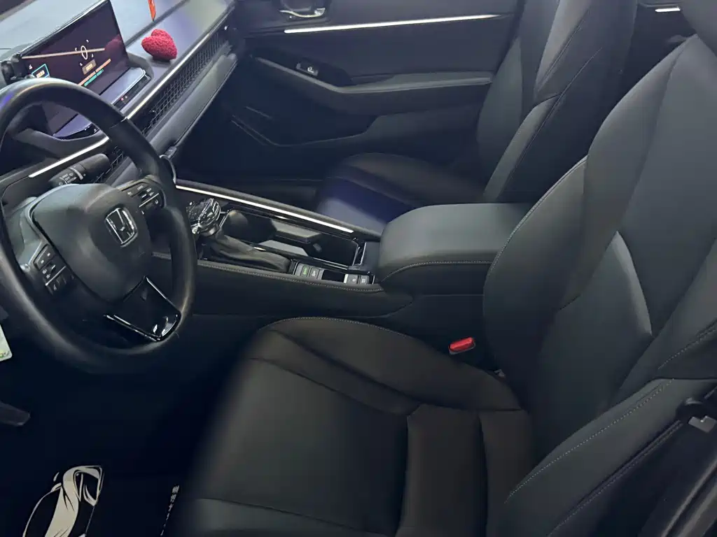 Honda Accord — миниатюра 5
