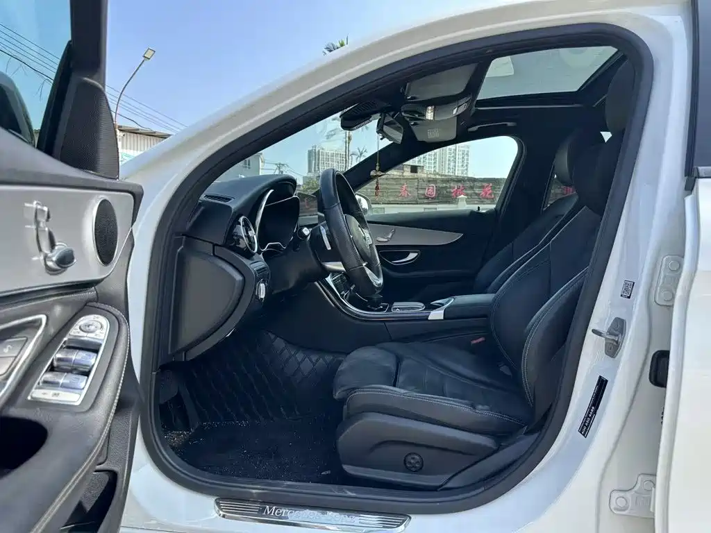 Mercedes-Benz C-Class — миниатюра 15
