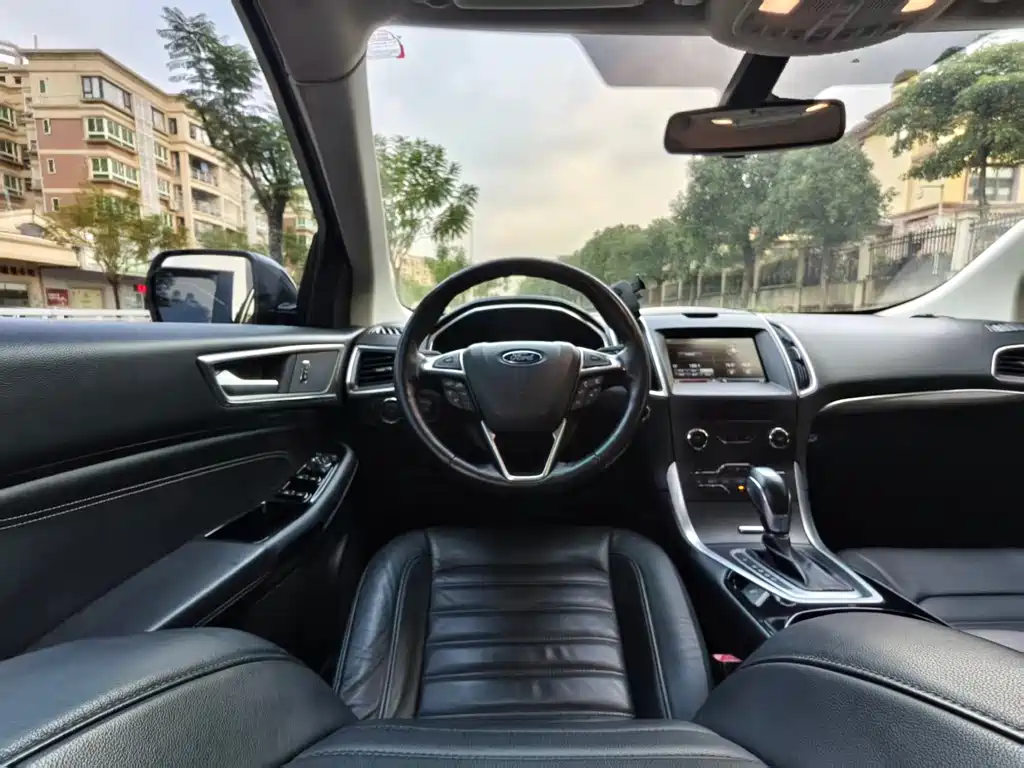 Ford Edge — миниатюра 14