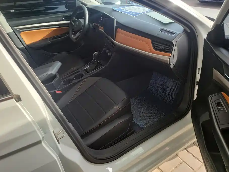 Volkswagen Bora — миниатюра 8