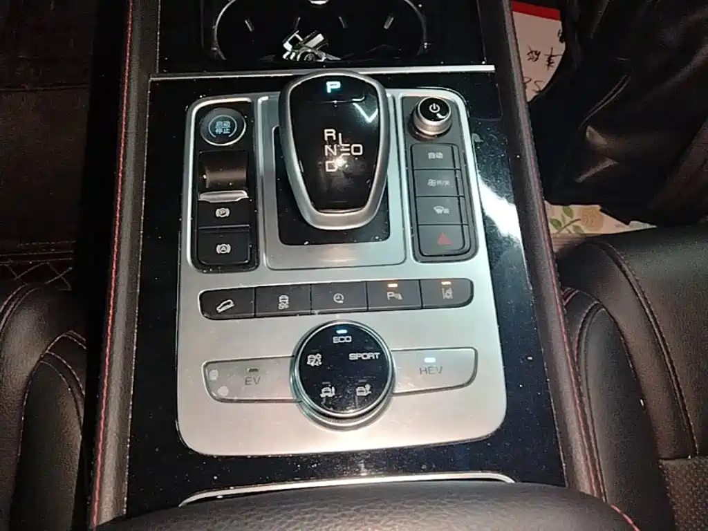BYD Tang New Energy — миниатюра 14
