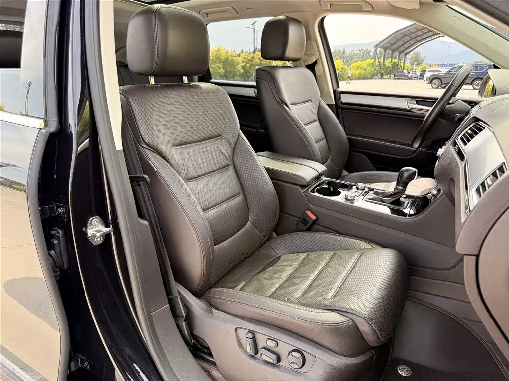 Volkswagen Touareg 2017 3.0TSI