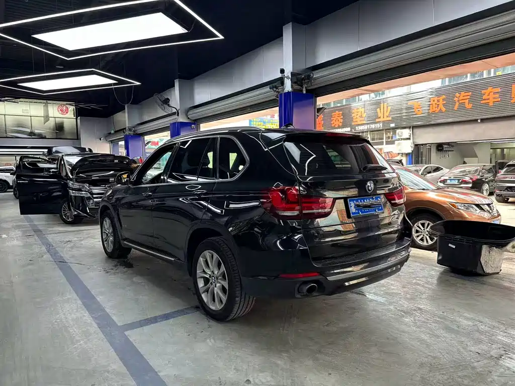 BMW X5 (Import) — миниатюра 3