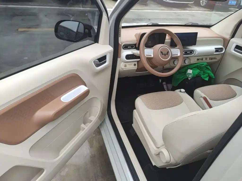 Wuling MINIEV — миниатюра 16