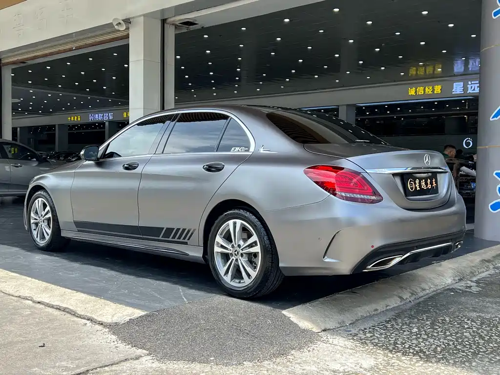 Mercedes-Benz C-Class — миниатюра 17
