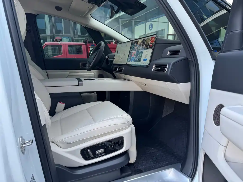 Li Auto Li MEGA — миниатюра 11