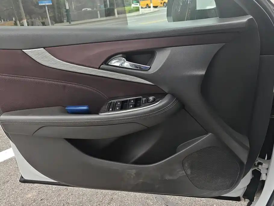 Chevrolet Malibu — миниатюра 7