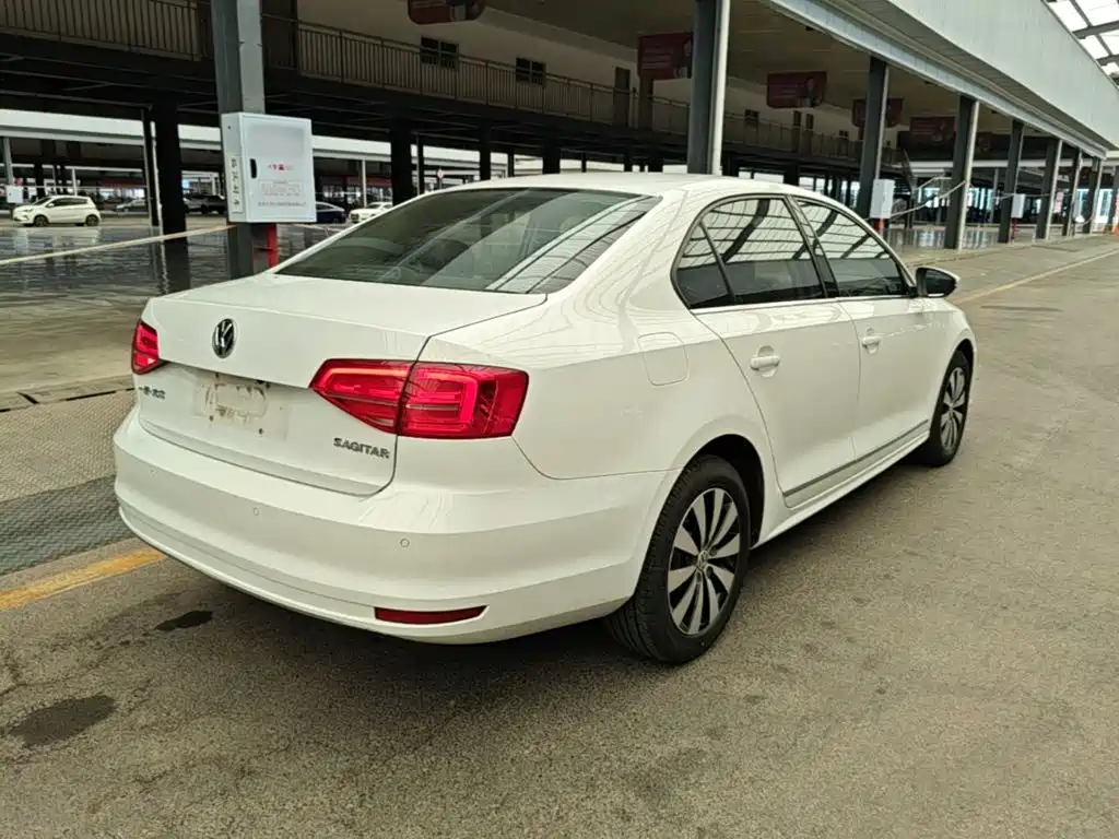 Volkswagen Sagitar — миниатюра 7