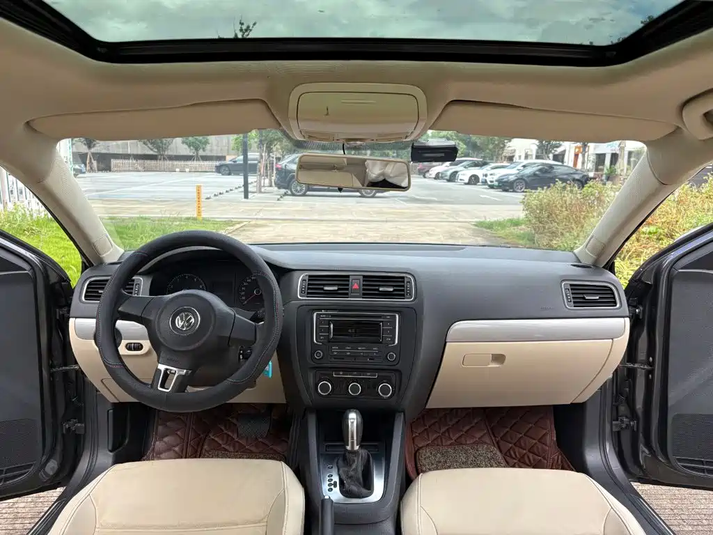 Volkswagen Sagitar — миниатюра 4