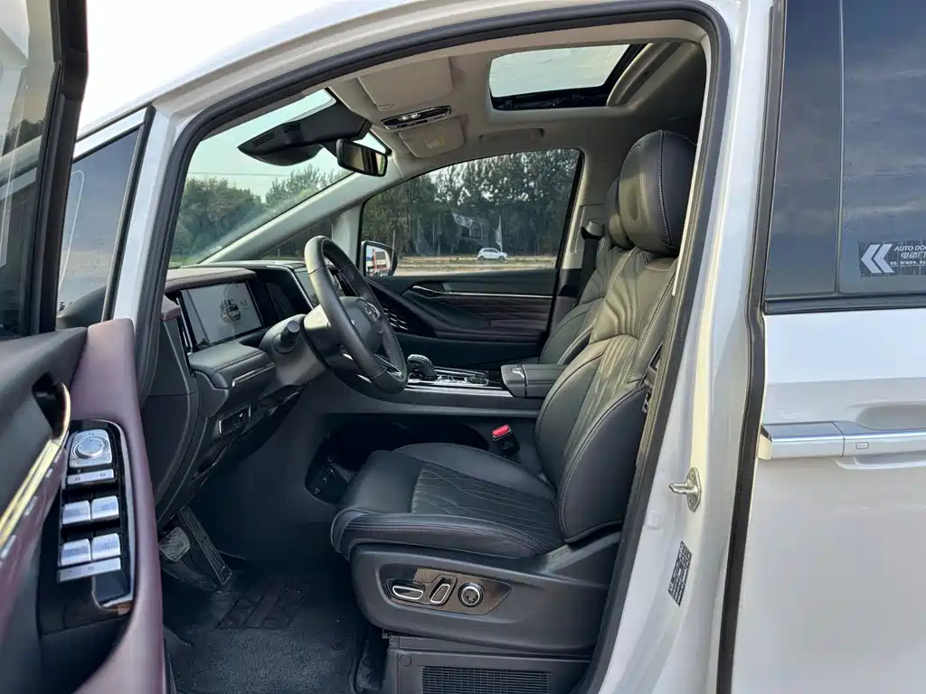 GAC Motor Trumpchi M8 — миниатюра 10