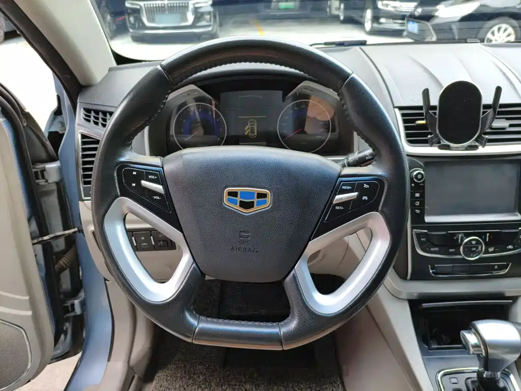 Geely Emgrand — миниатюра 11