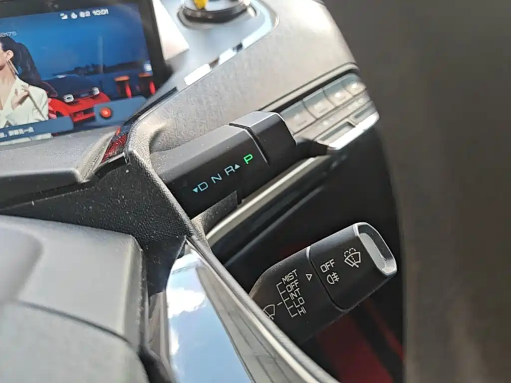 Baojun KiWi EV — миниатюра 14