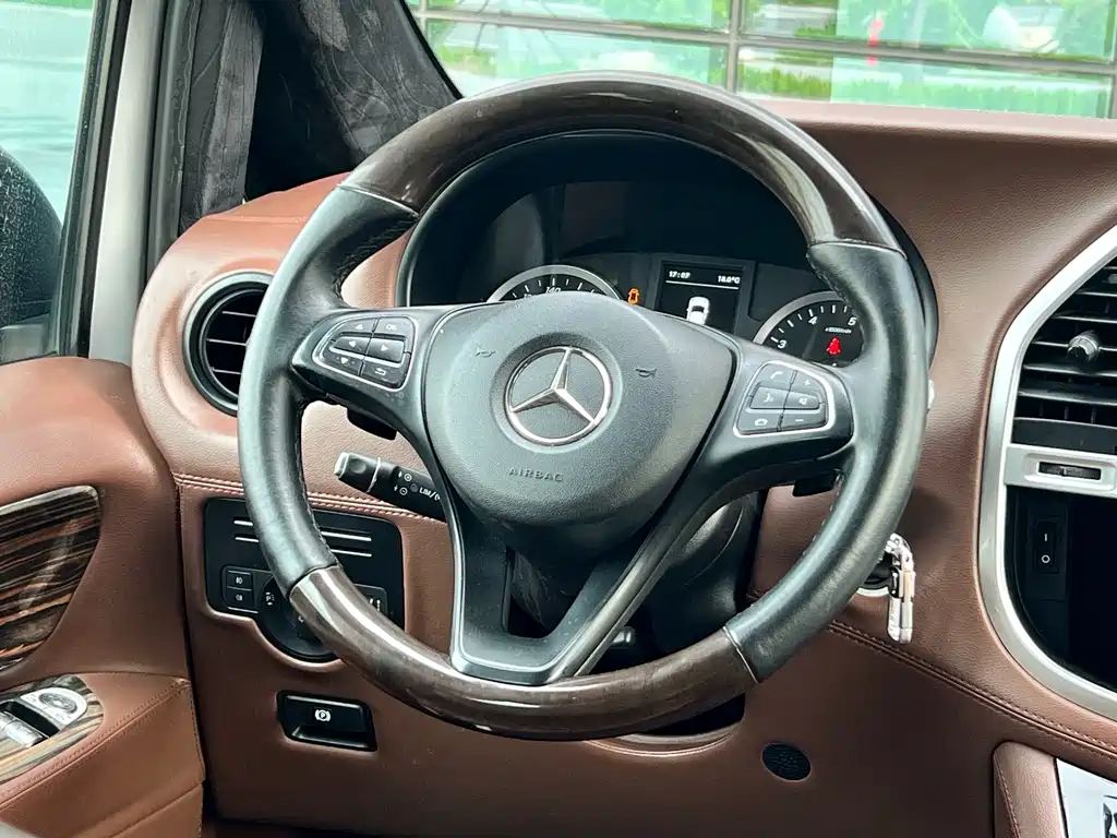 Mercedes-Benz Vito 2018 2.0T Elite 7 мест VI