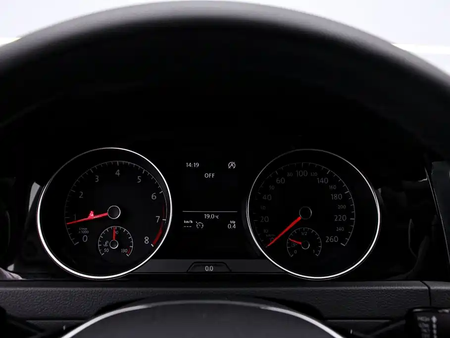 Volkswagen Golf — миниатюра 6