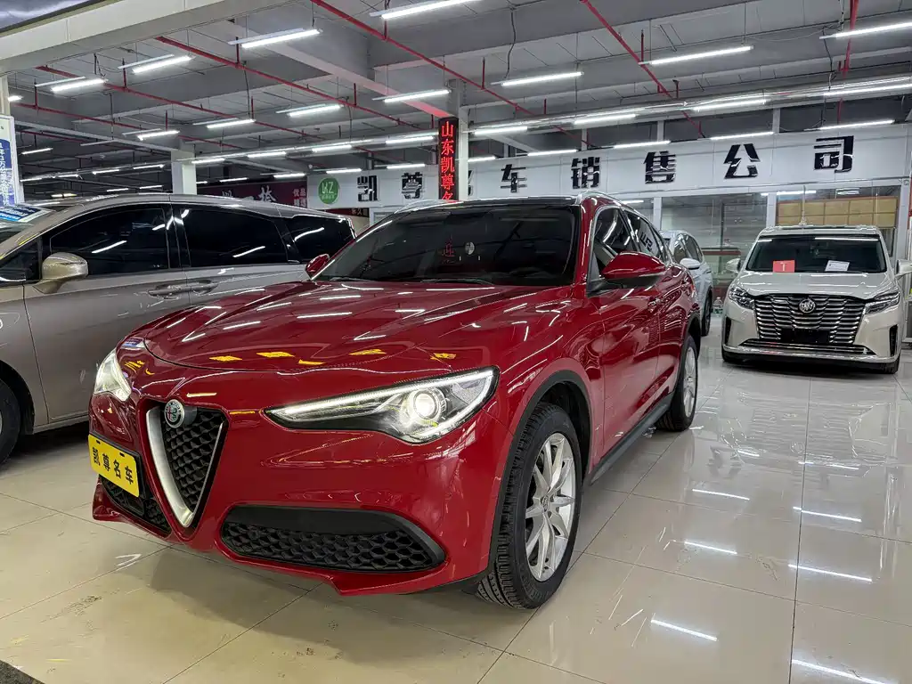 Alfa Romeo Stelvio 2019
