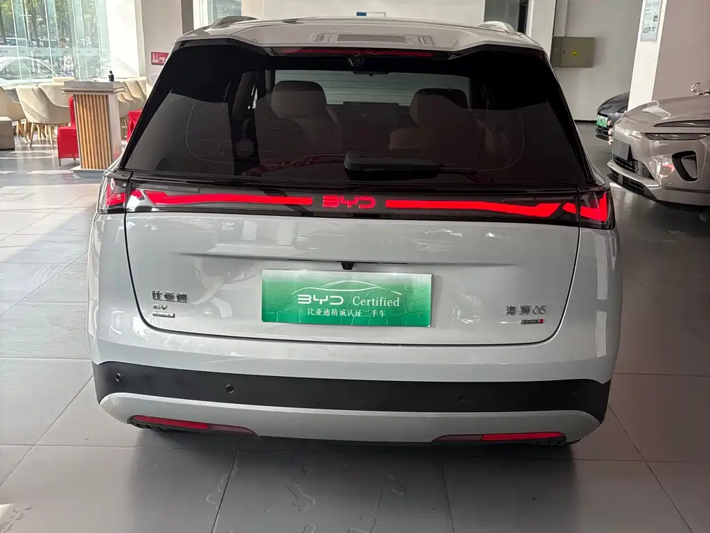 BYD Sealion 05 EV — миниатюра 11