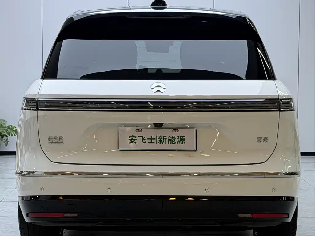 NIO ES8 — миниатюра 18