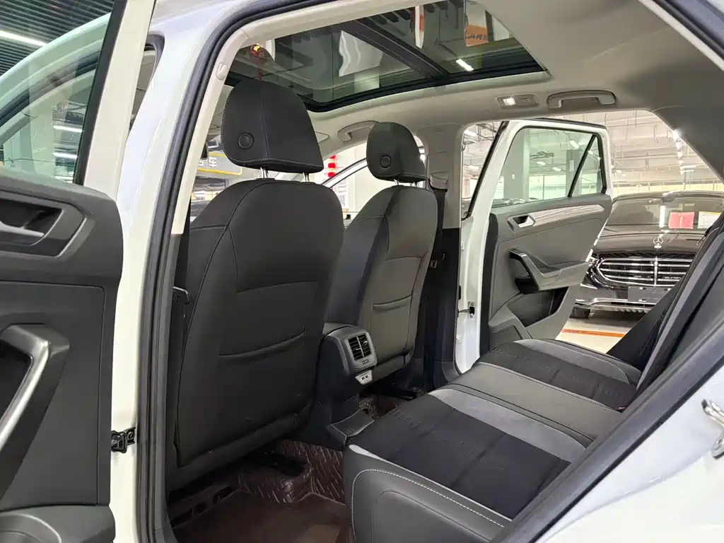 Volkswagen T-Roc 2022 280TSI DSG Elite PLUS