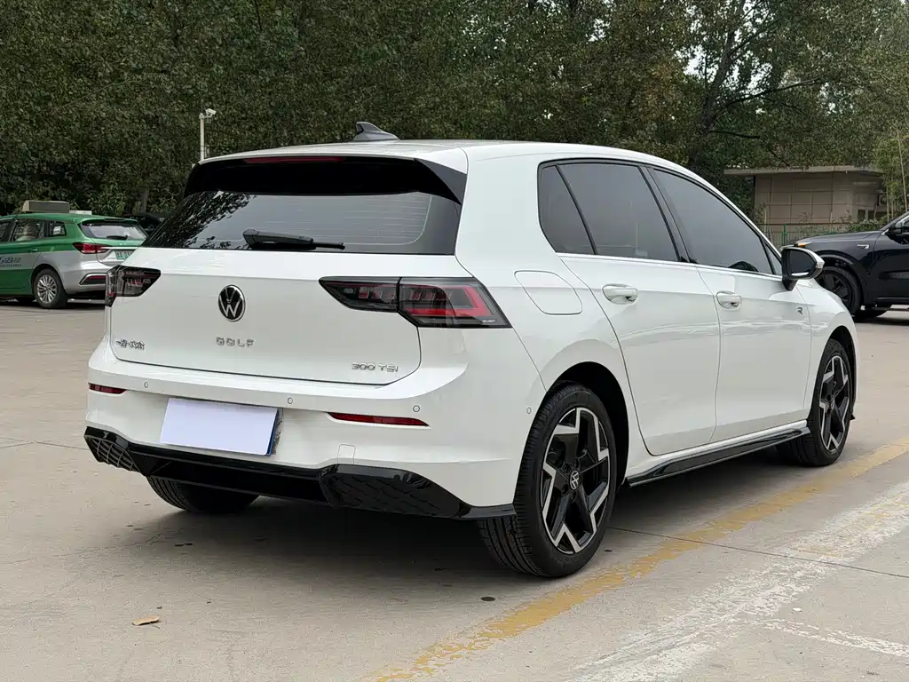 Volkswagen Golf — миниатюра 16