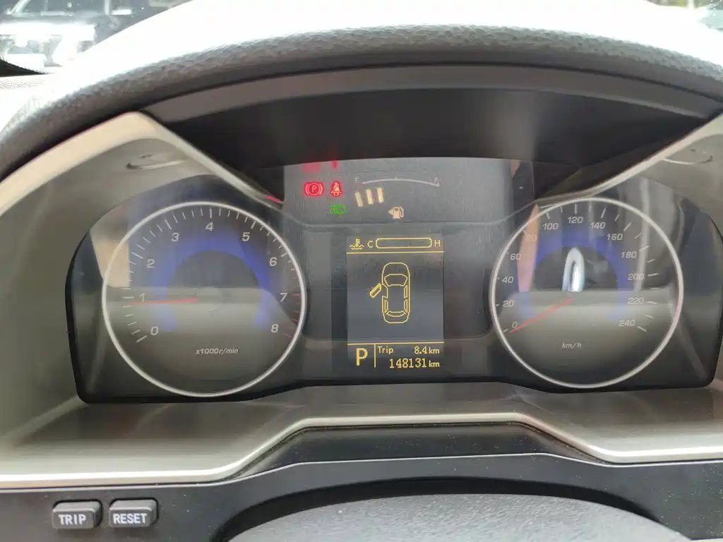Geely Emgrand — миниатюра 12