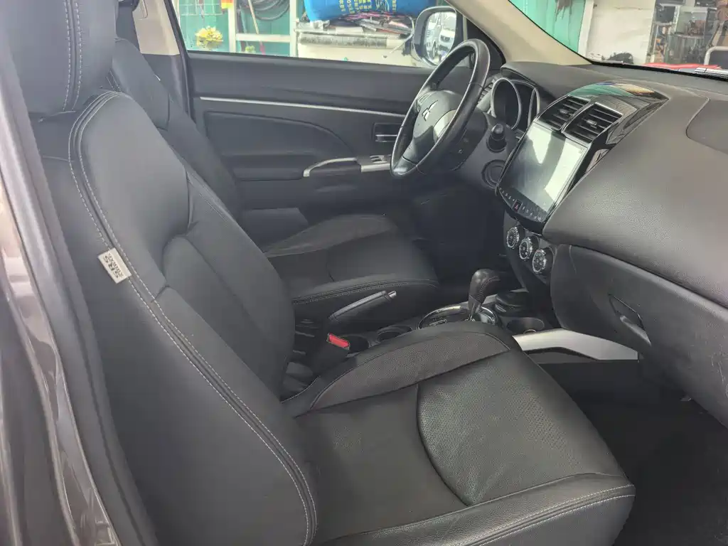 Mitsubishi ASX — миниатюра 10