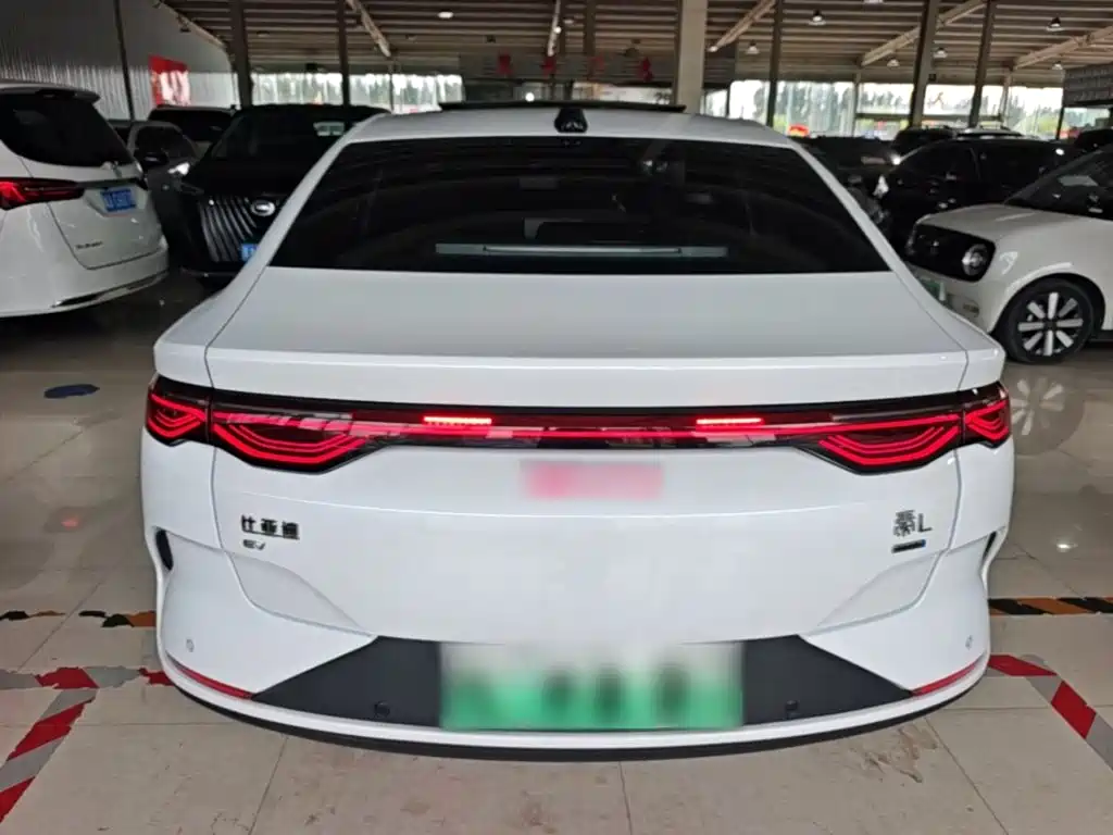 BYD Qin L — миниатюра 6