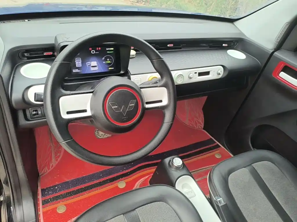 Wuling MINIEV — миниатюра 10