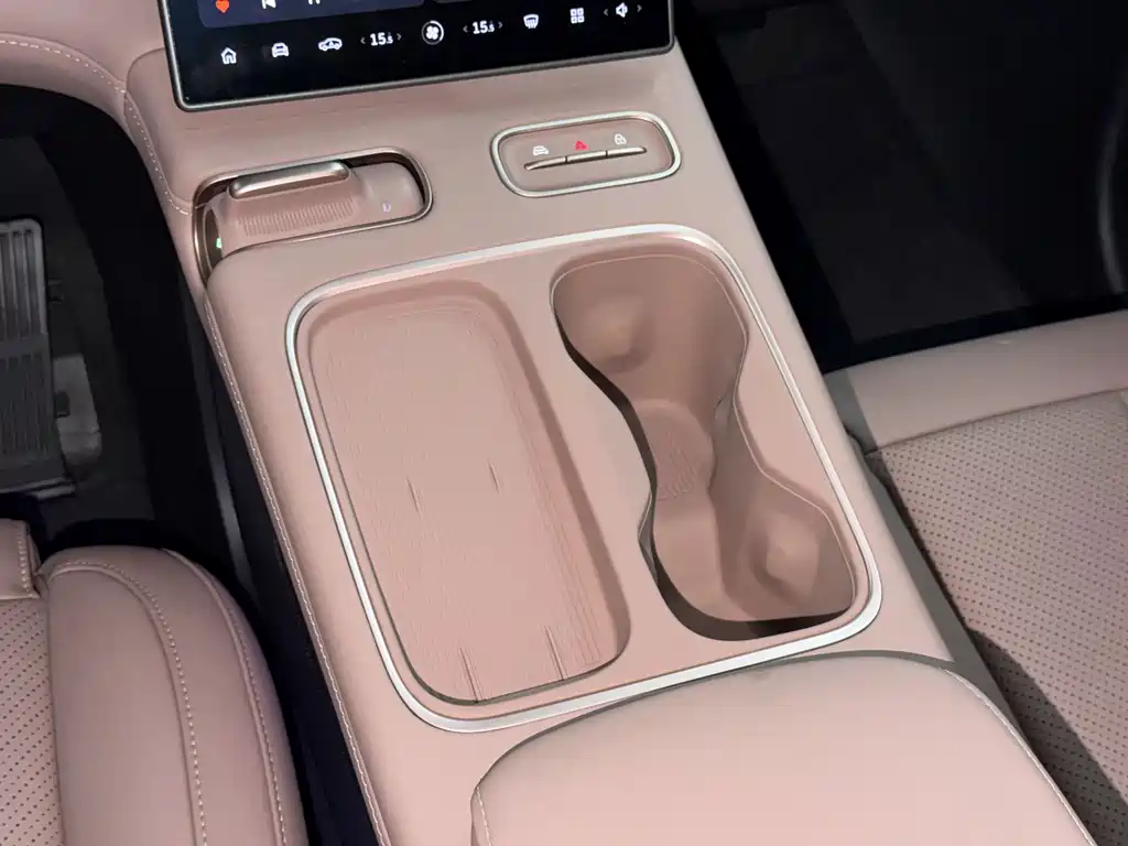 NIO EC6 — миниатюра 14